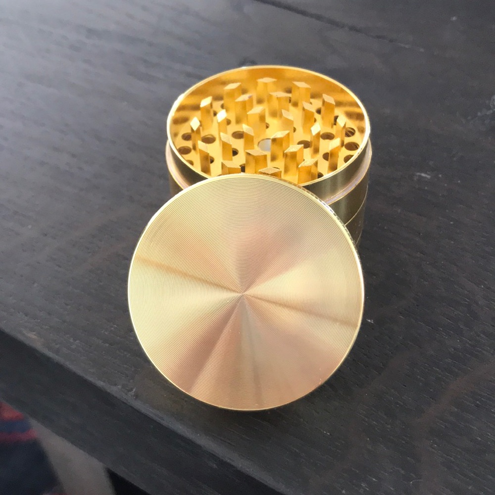 Gold Herbal Grinder 🎀